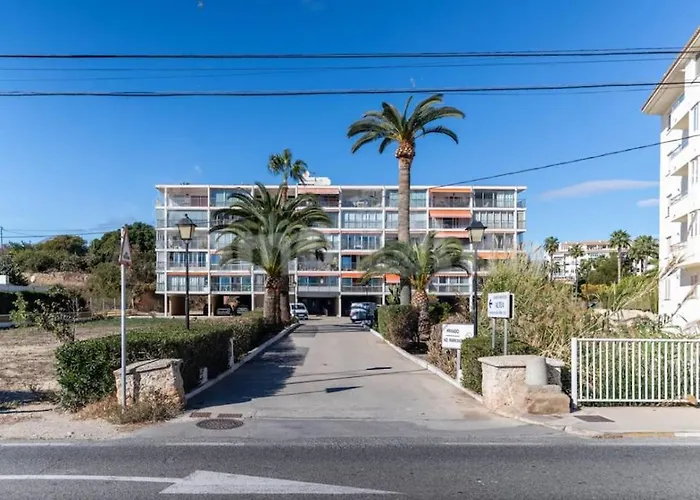 Appartement Face A La Mer Avec Parking Gratuit Libre D\'Acces