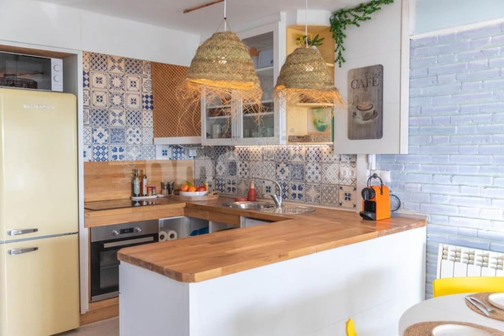 Apartament Face A La Avec Parking Gratuit Libre D'acces