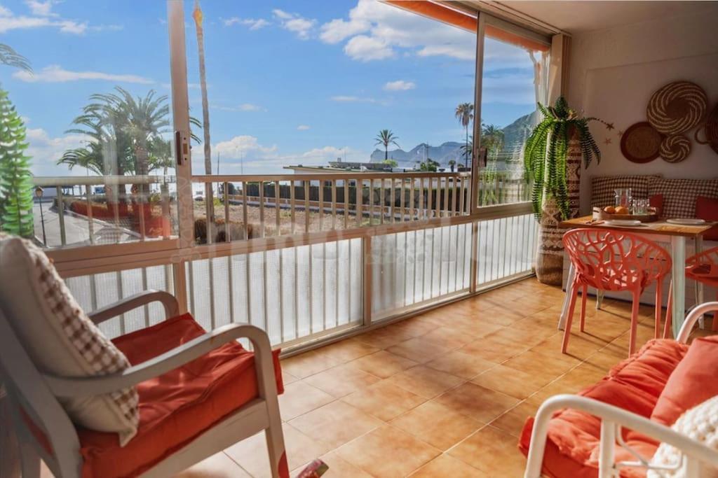 Apartament Face A La Avec Parking Gratuit Libre D'acces